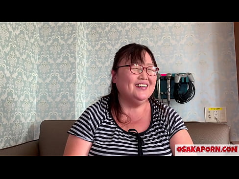 ❤️ Mama japoneză grasă își arată sânii uriași și se bucură de o jucărie sexuală. O mamă asiatică de 51 de ani vorbește despre experiența ei sexuală. Yukiko 1 OSAKAPORN milf grasă. ❌ at us ro.purchasexz.top ❌❤